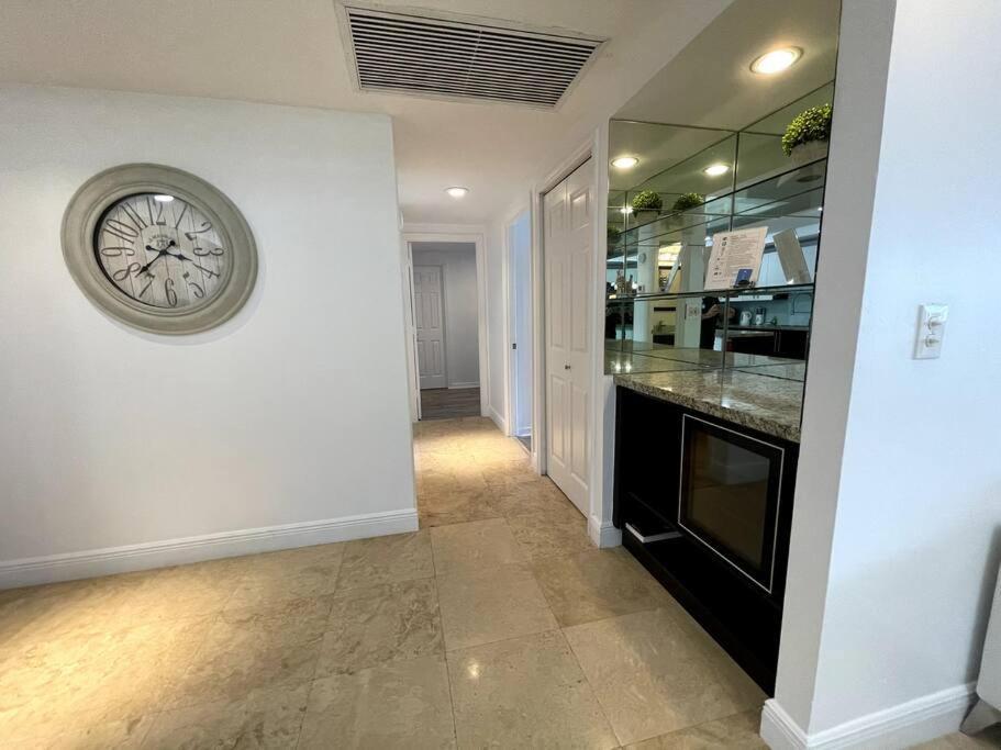 Apartamento Breathtaking Ocean View! 15Th Floor Miami Beach Exterior foto